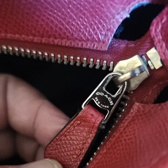 Coach Snoopy Peanuts Leather Tote Bag Red Limited Edition - Picture 12 of 16